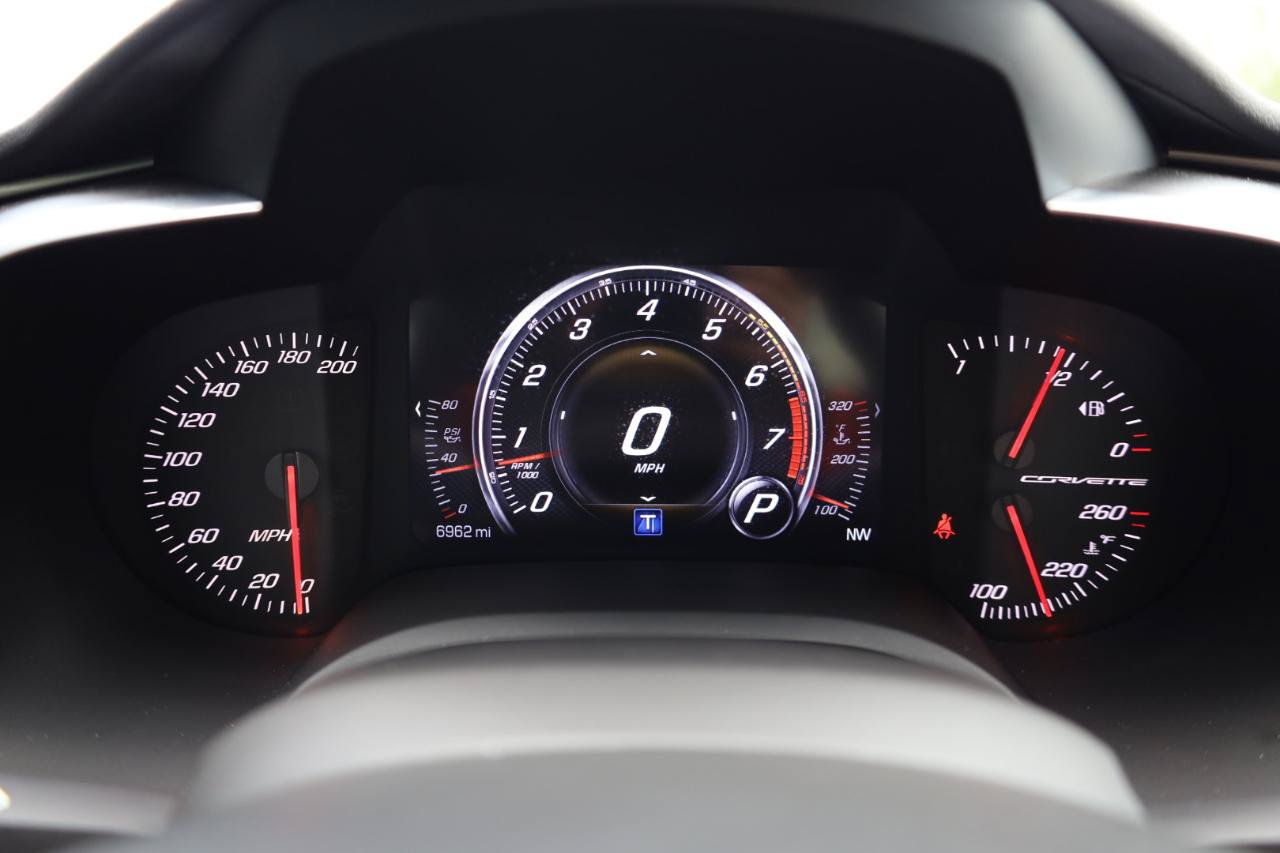 Used 2017 Chevrolet Corvette Grand Sport RWD image 12