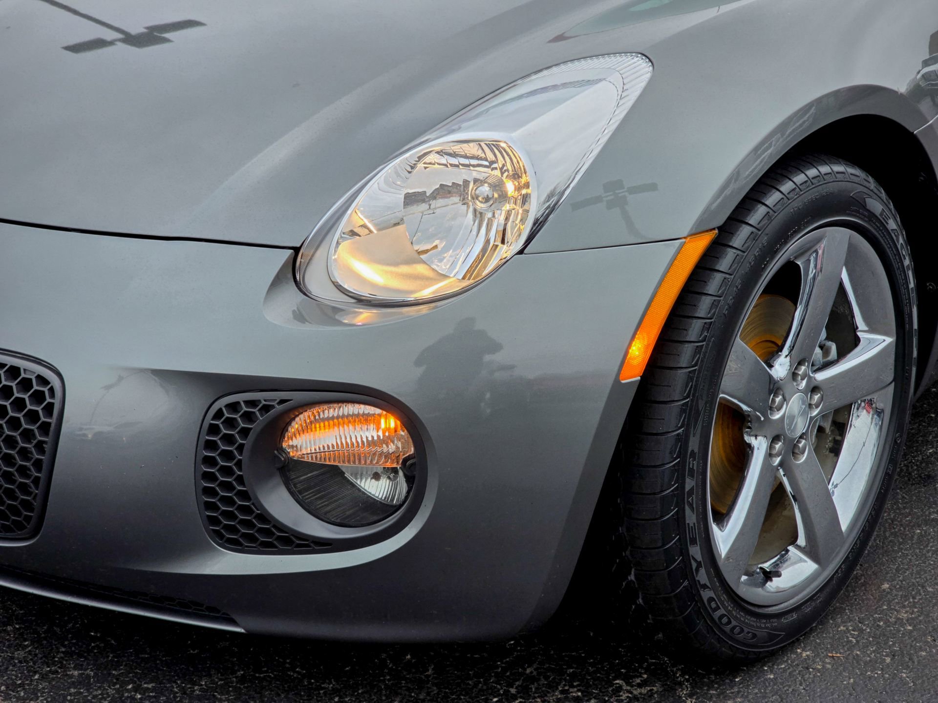 Used 2007 Pontiac Solstice GXP w/ Premium Package image 7