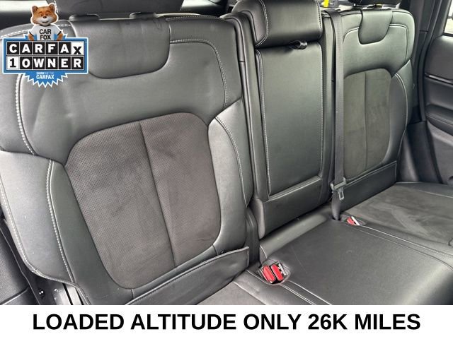 Used 2023 Jeep Grand Cherokee Altitude image 23