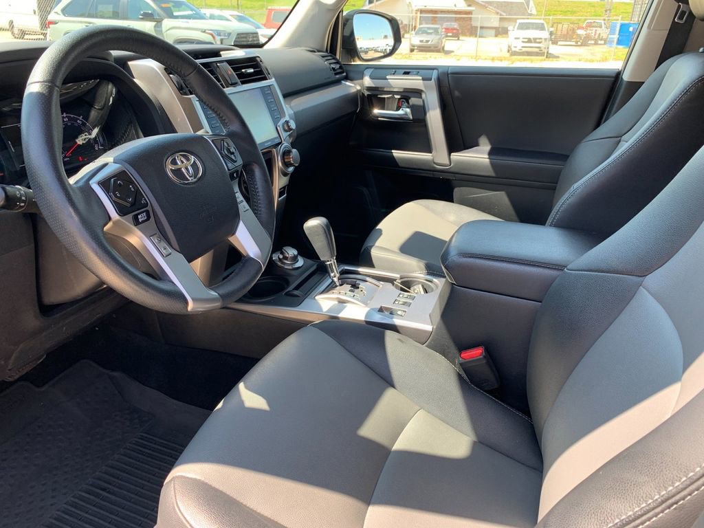 Used 2022 Toyota 4Runner SR5 Premium w/ Moonroof Package image 8