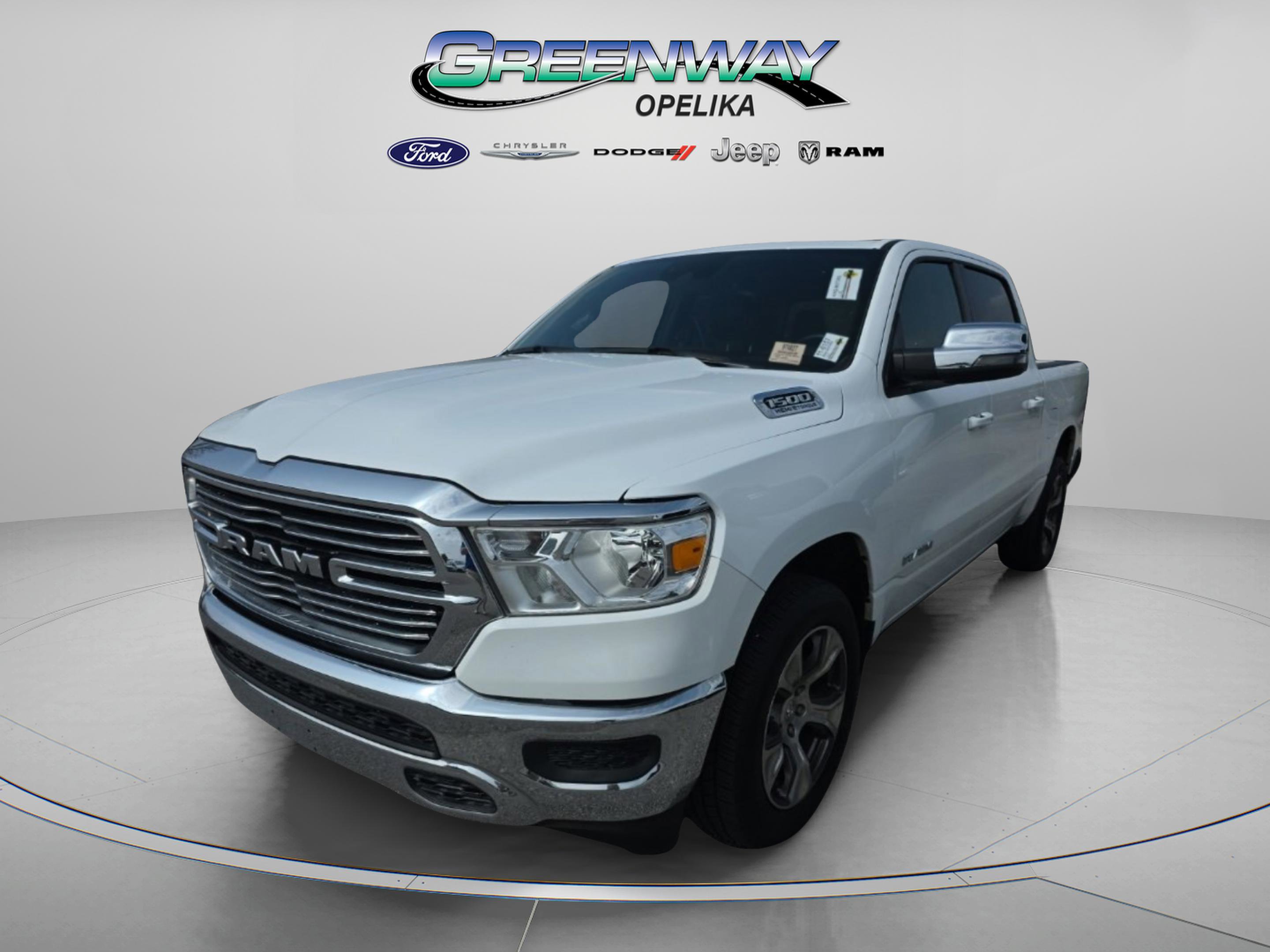 Used 2024 RAM 1500 Laramie image 11