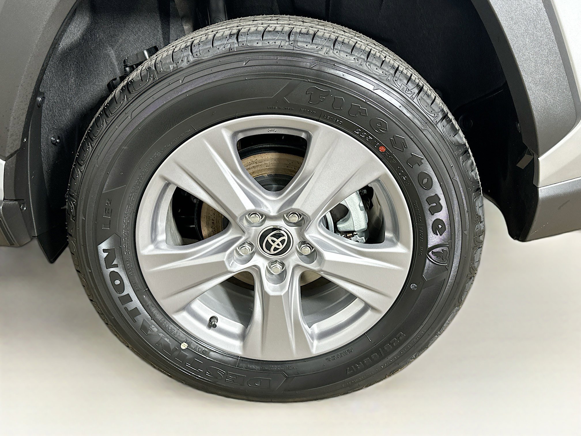 Used 2025 Toyota RAV4 XLE image 11