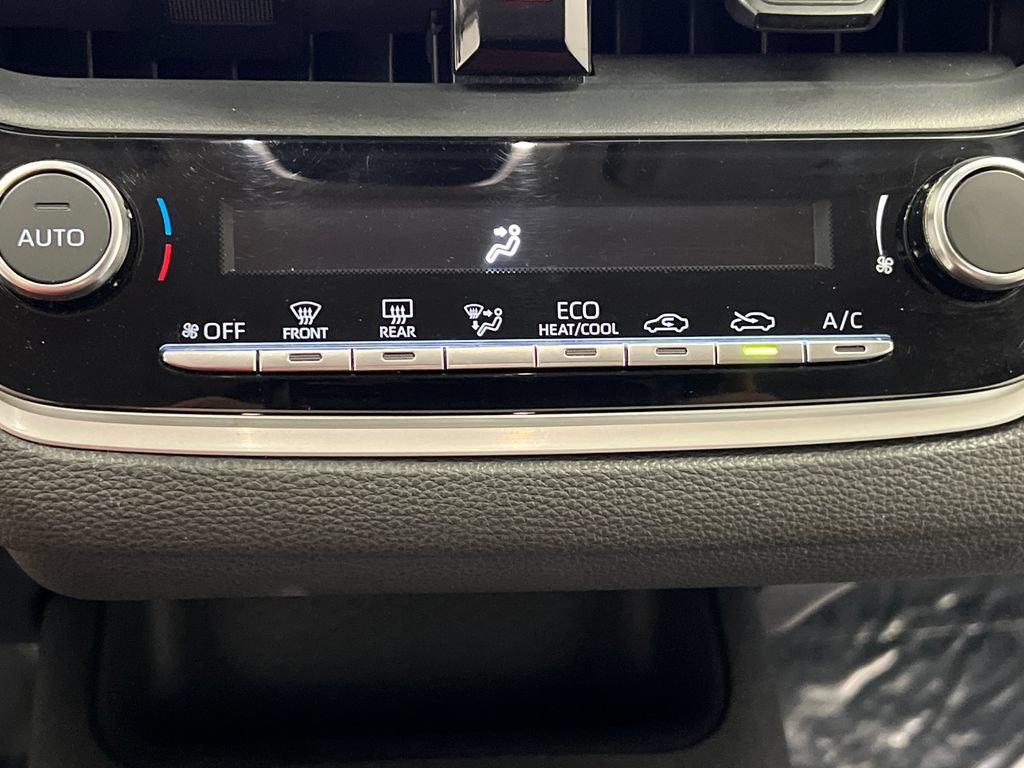 Used 2024 Toyota Corolla LE FWD image 51