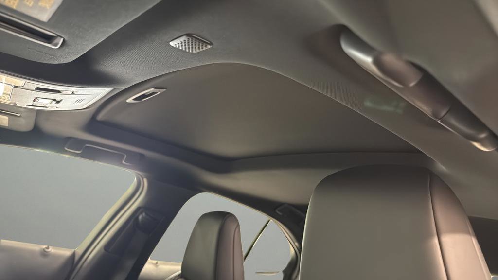 Used 2019 Lexus UX 200 F Sport FWD image 12