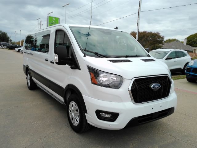 Used 2023 Ford Transit 350 XLT image 3
