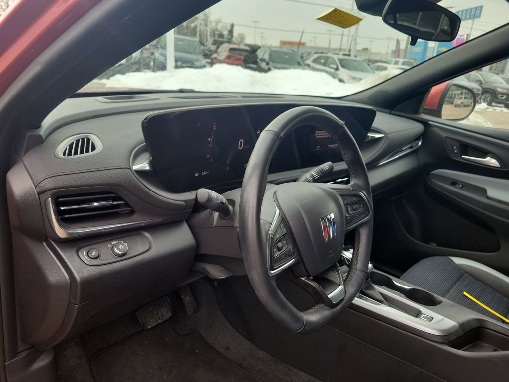 Used 2024 Buick Envista Preferred w/ Convenience I Package image 17