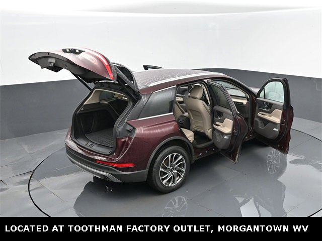 Used 2021 Lincoln Corsair AWD w/ Equipment Group 101A image 31