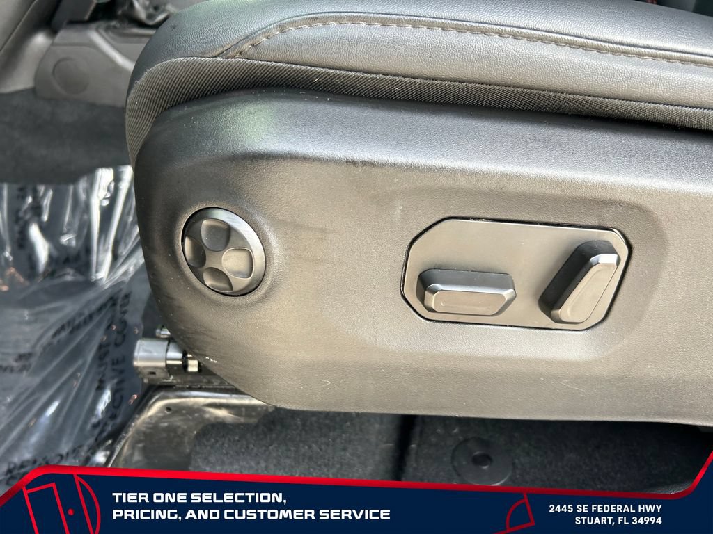 Used 2024 Jeep Wrangler Unlimited Rubicon AWD/4WD image 14