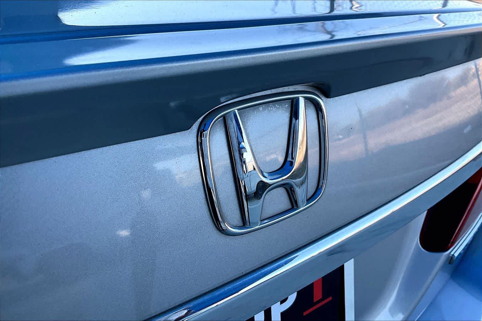 Used 2017 Honda Accord Hybrid Sedan image 31