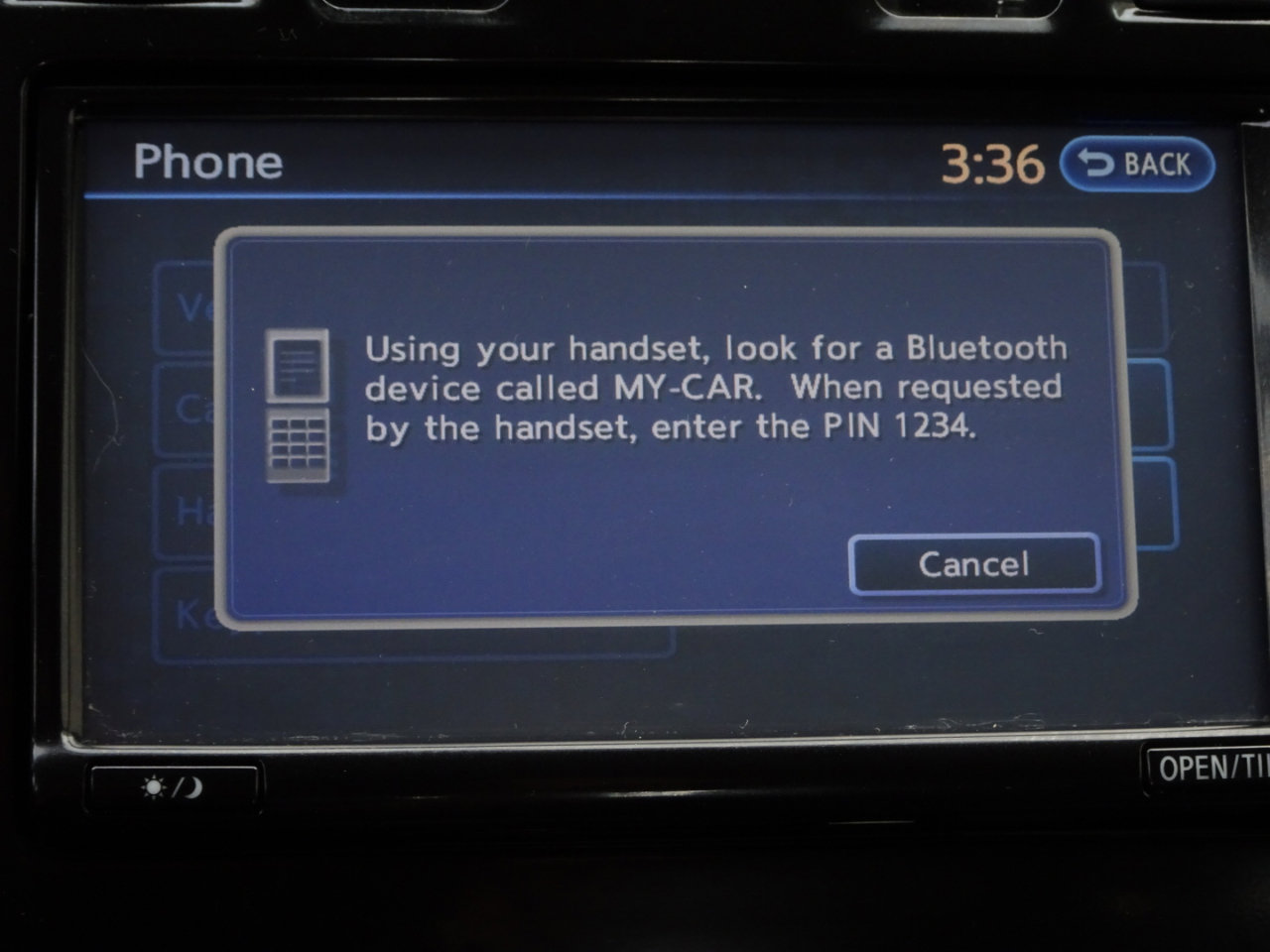 Used 2014 Nissan Leaf SV w/ LED & Quick Charge Package image 23