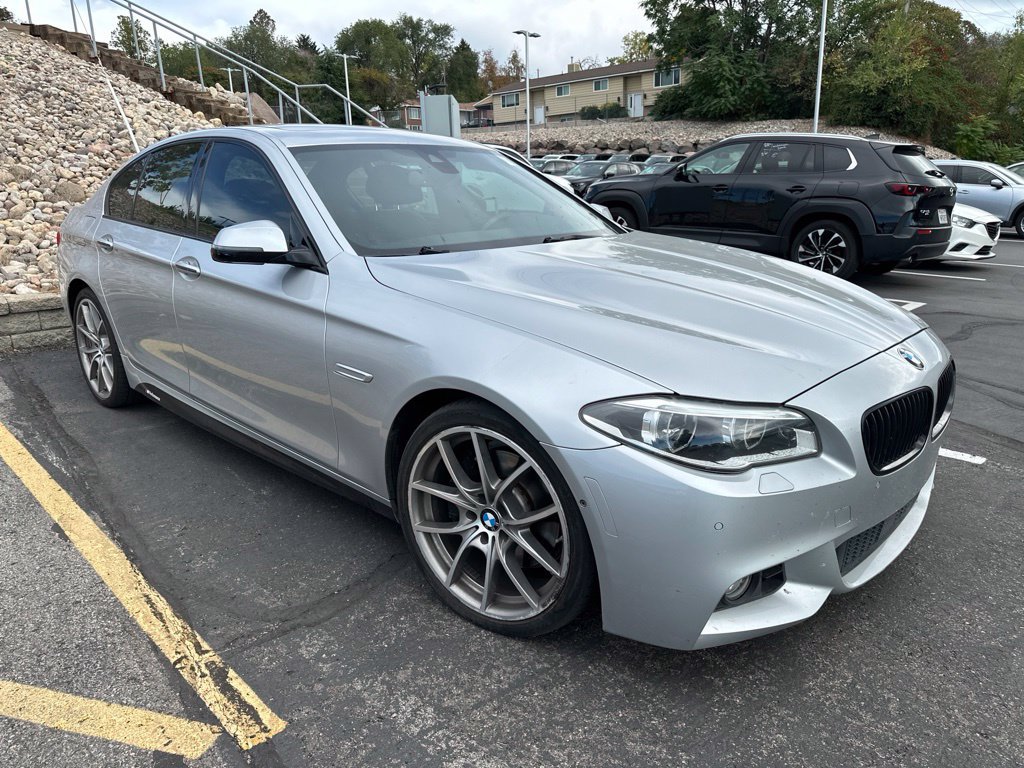 Used 2016 BMW 550i xDrive Sedan AWD/4WD image 3
