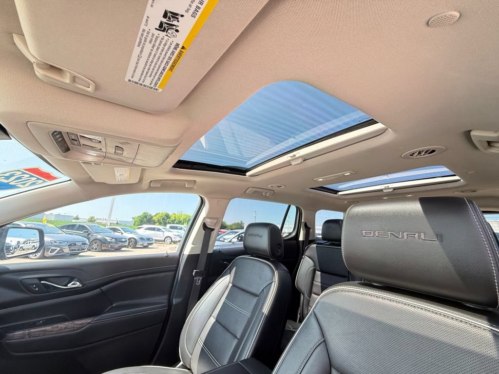 Used 2023 GMC Acadia Denali w/ Denali Technology Package AWD/4WD image 42