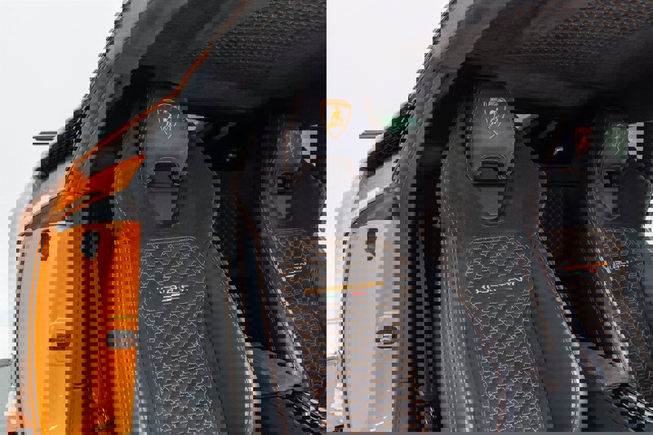 Used 2017 Lamborghini Huracan LP 610-4 AWD/4WD image 31