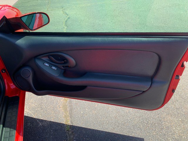 Used 1996 Pontiac Firebird Coupe RWD image 15