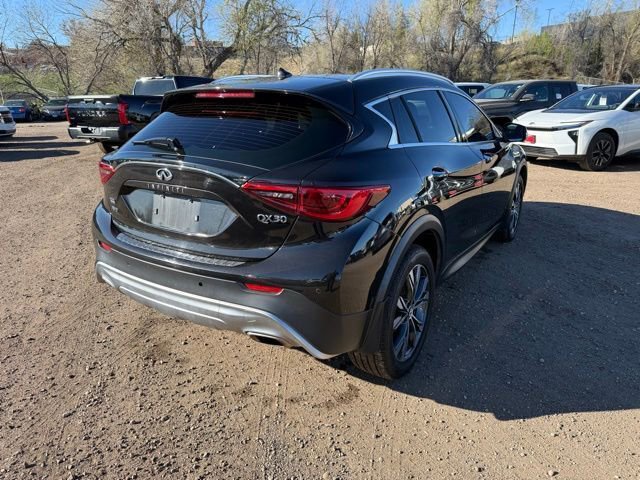 Used 2019 INFINITI QX30 Premium w/ Navigation Package image 6