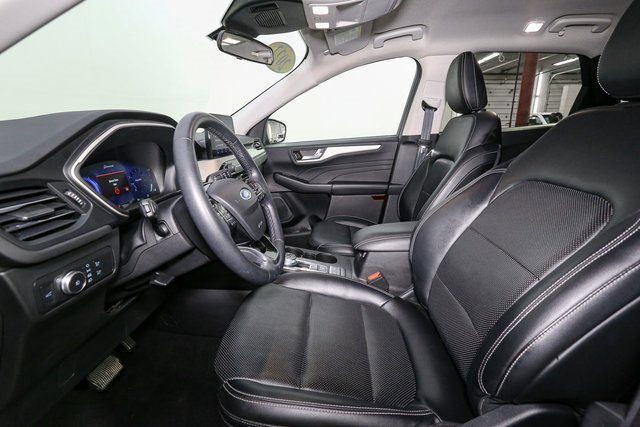 Used 2022 Ford Escape SEL w/ Technology Package image 39