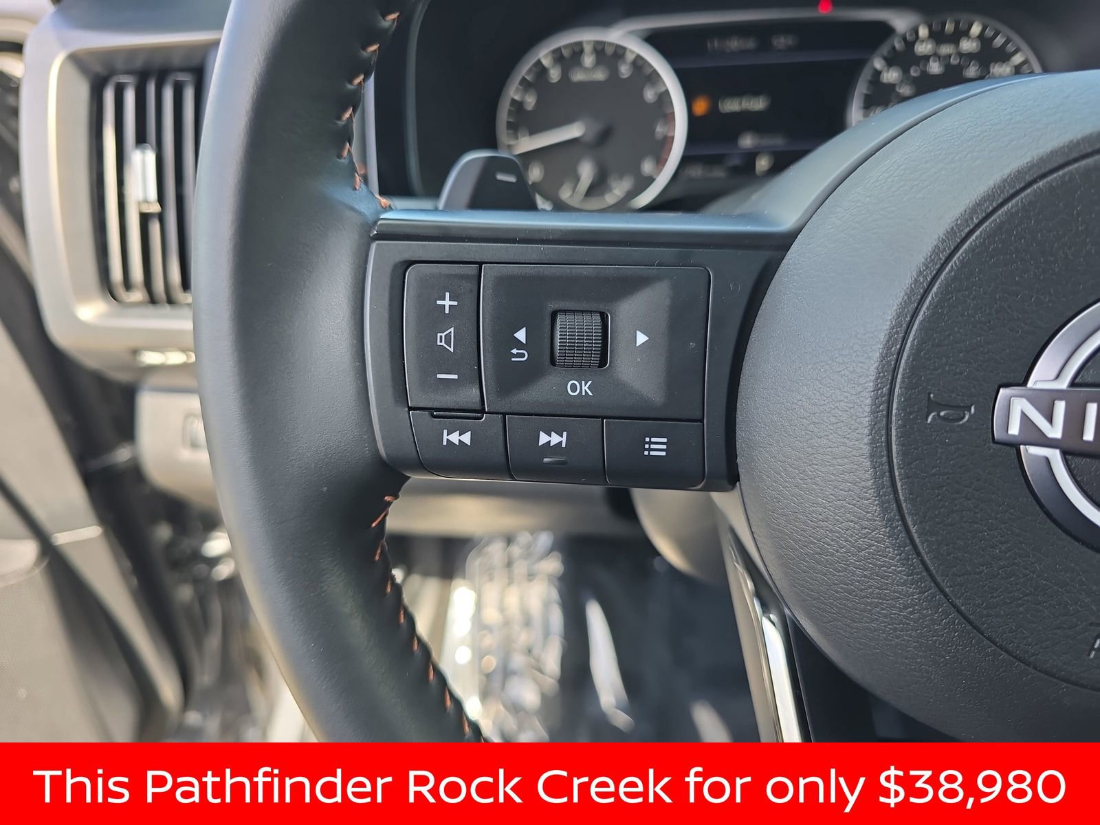 Used 2025 Nissan Pathfinder Rock Creek image 25