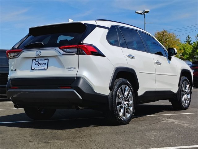 Used 2019 Toyota RAV4 Limited image 8