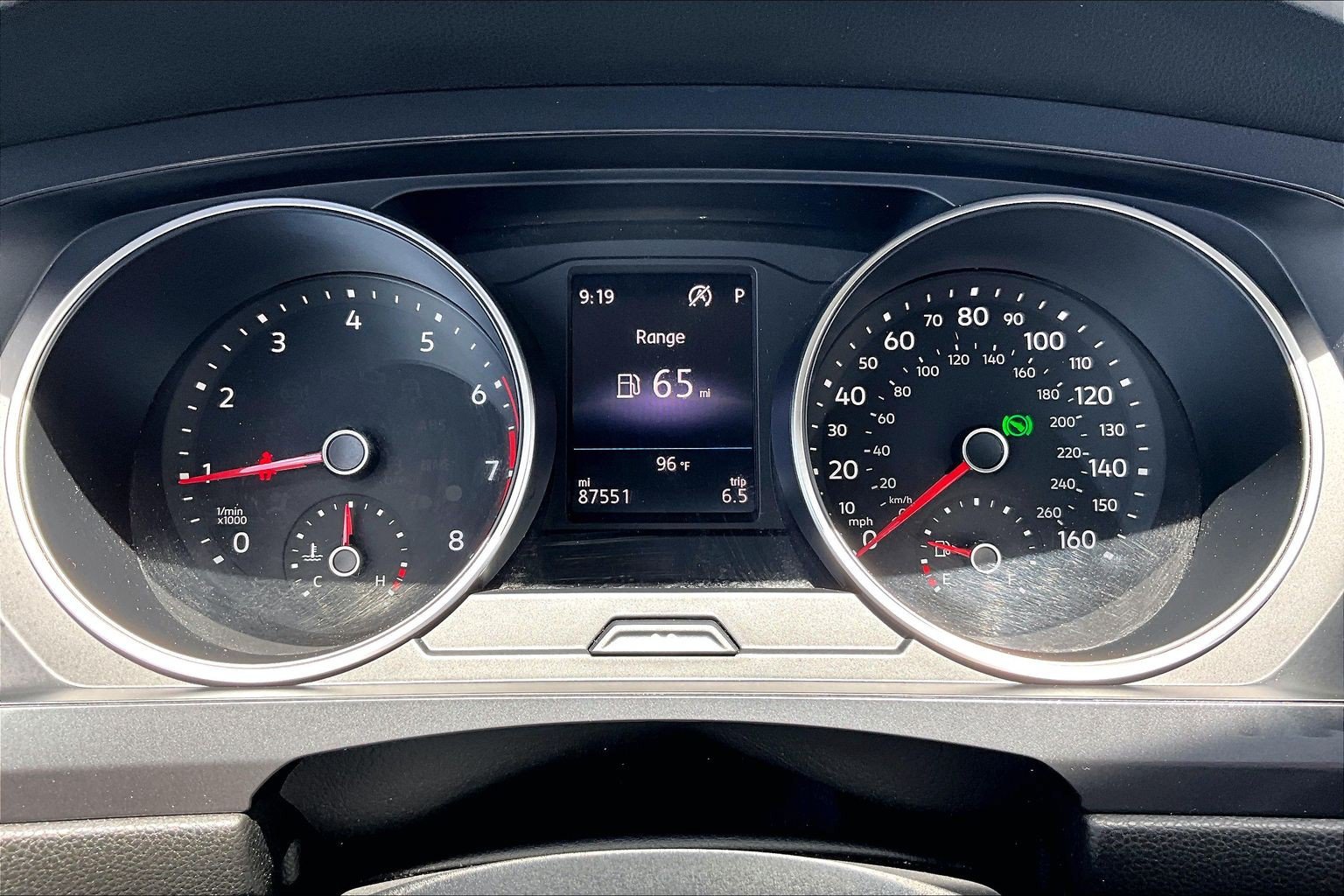 Used 2019 Volkswagen Tiguan S FWD image 21