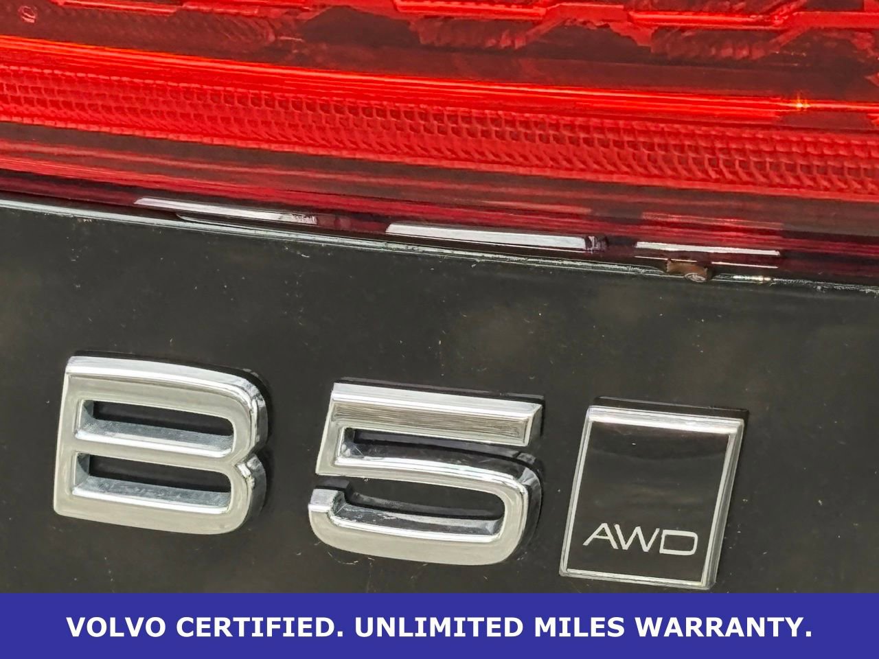 Certified 2025 Volvo XC60 B5 Core AWD/4WD image 9