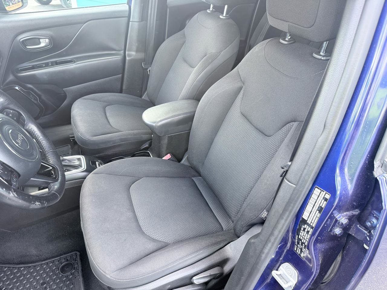 Used 2020 Jeep Renegade Altitude image 17