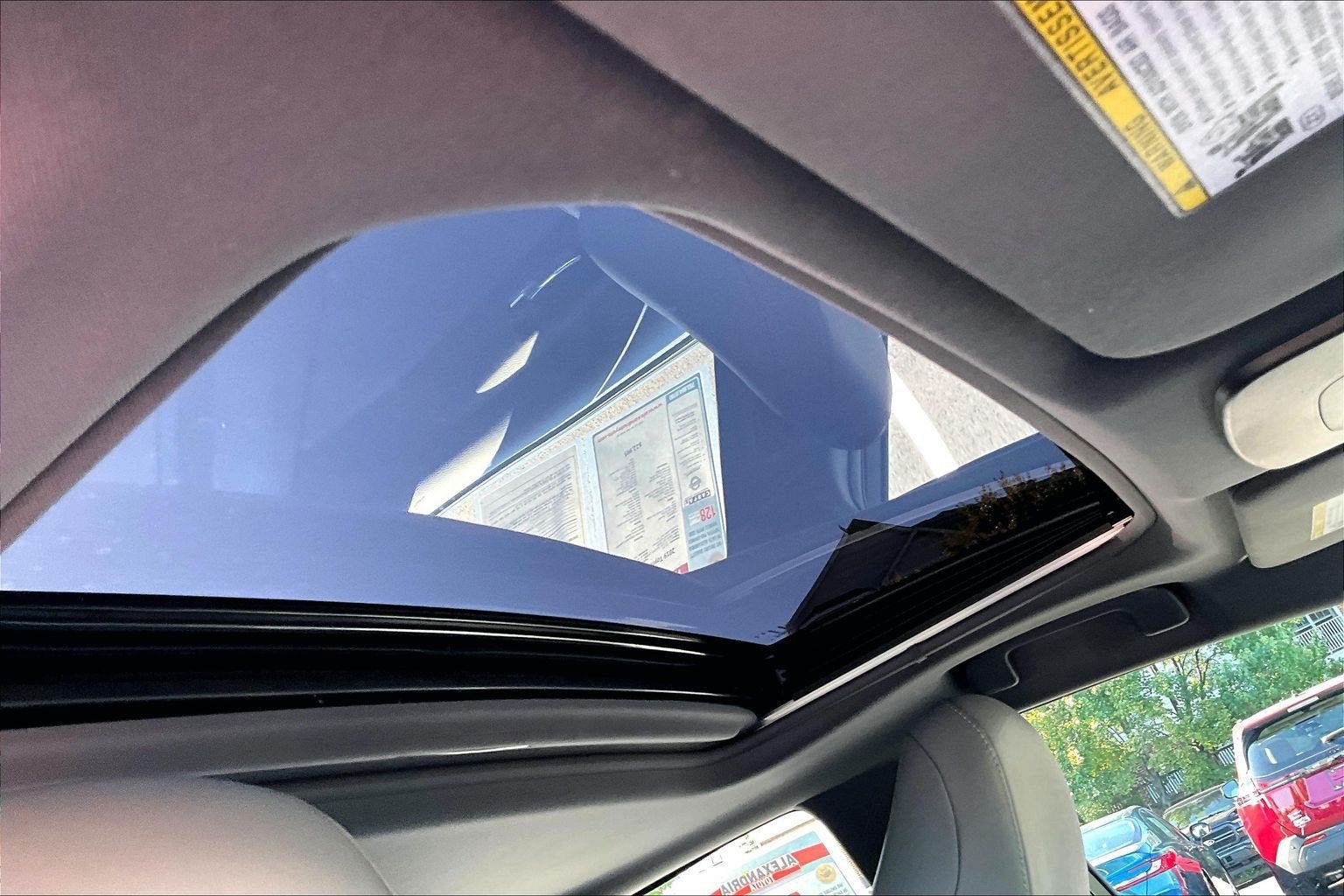 Used 2019 Toyota Avalon XLE w/ Moonroof Package FWD image 21