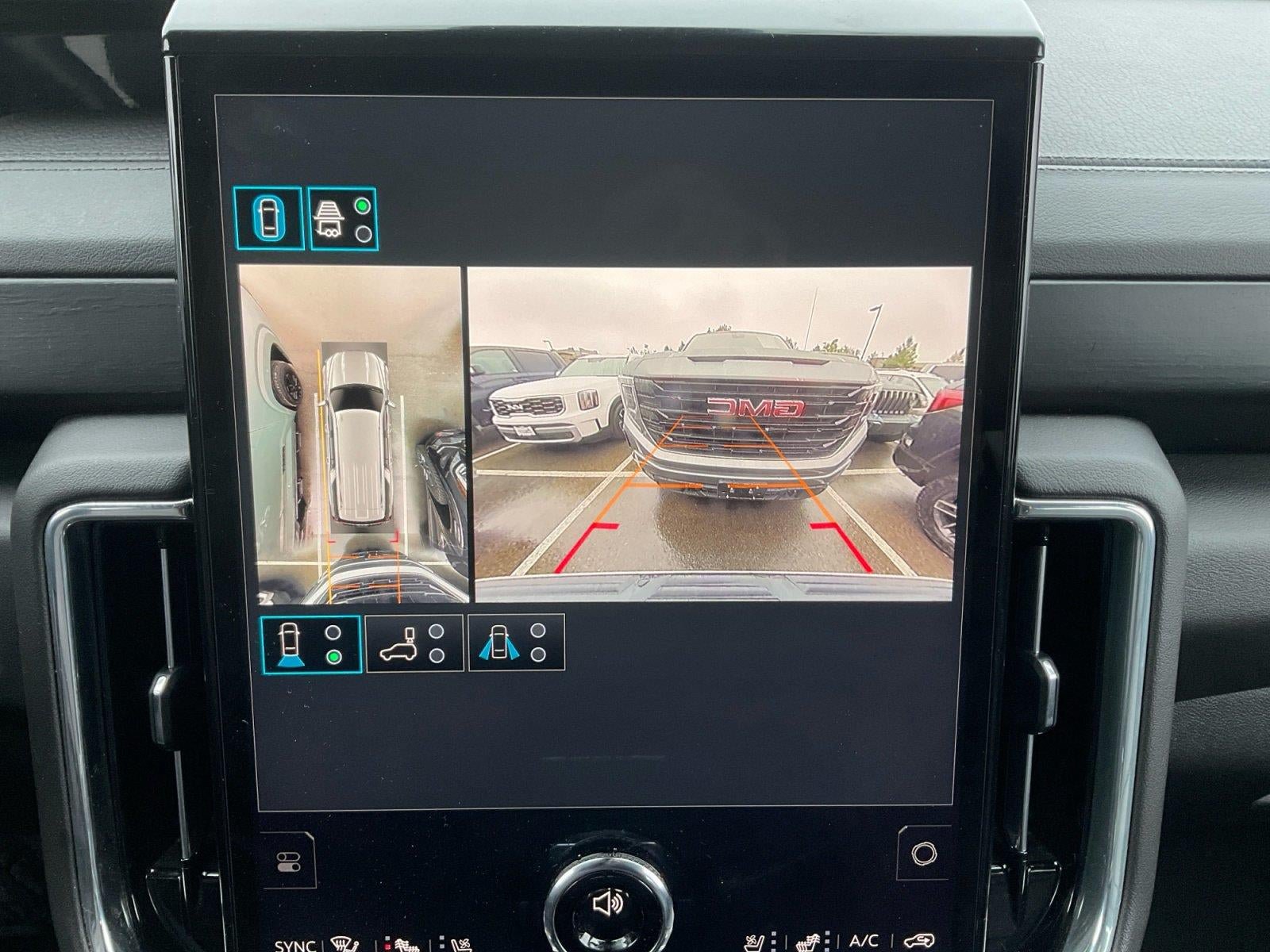 Certified 2025 GMC Yukon XL Denali AWD/4WD image 18