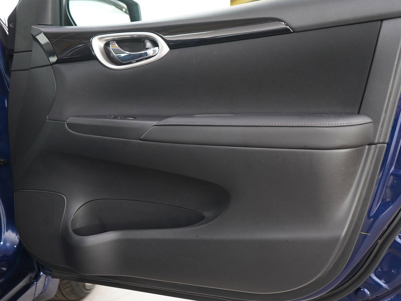 Used 2019 Nissan Sentra SV image 9