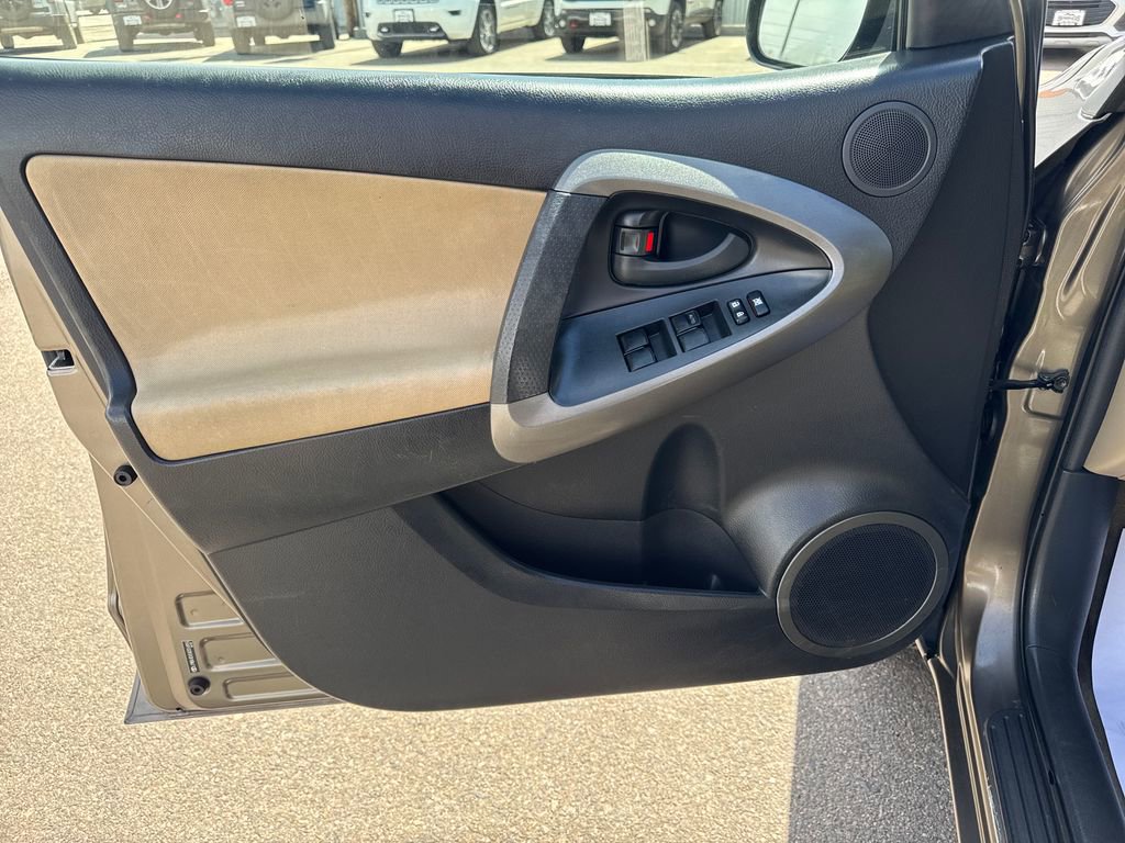 Used 2010 Toyota RAV4 4WD V6 image 10