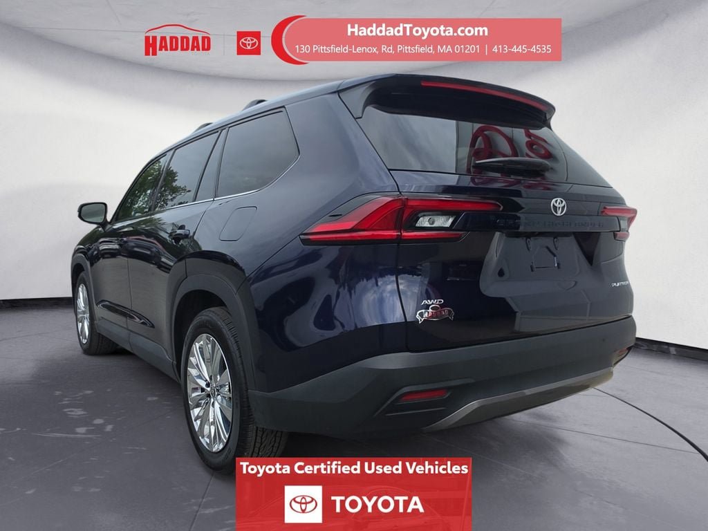 Certified 2025 Toyota Grand Highlander AWD image 3