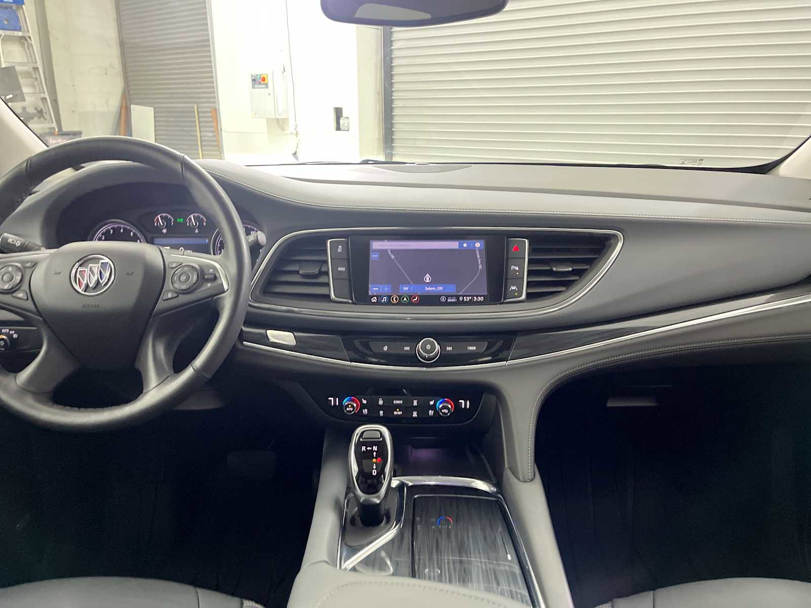 Used 2020 Buick Enclave Premium w/ Sun and Sites Package image 10