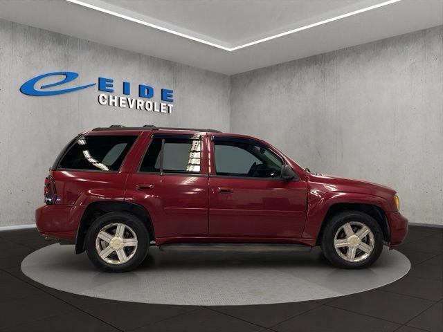 Used 2008 Chevrolet TrailBlazer LT w/ Sun And 6-Disc Cd Package AWD/4WD image 14