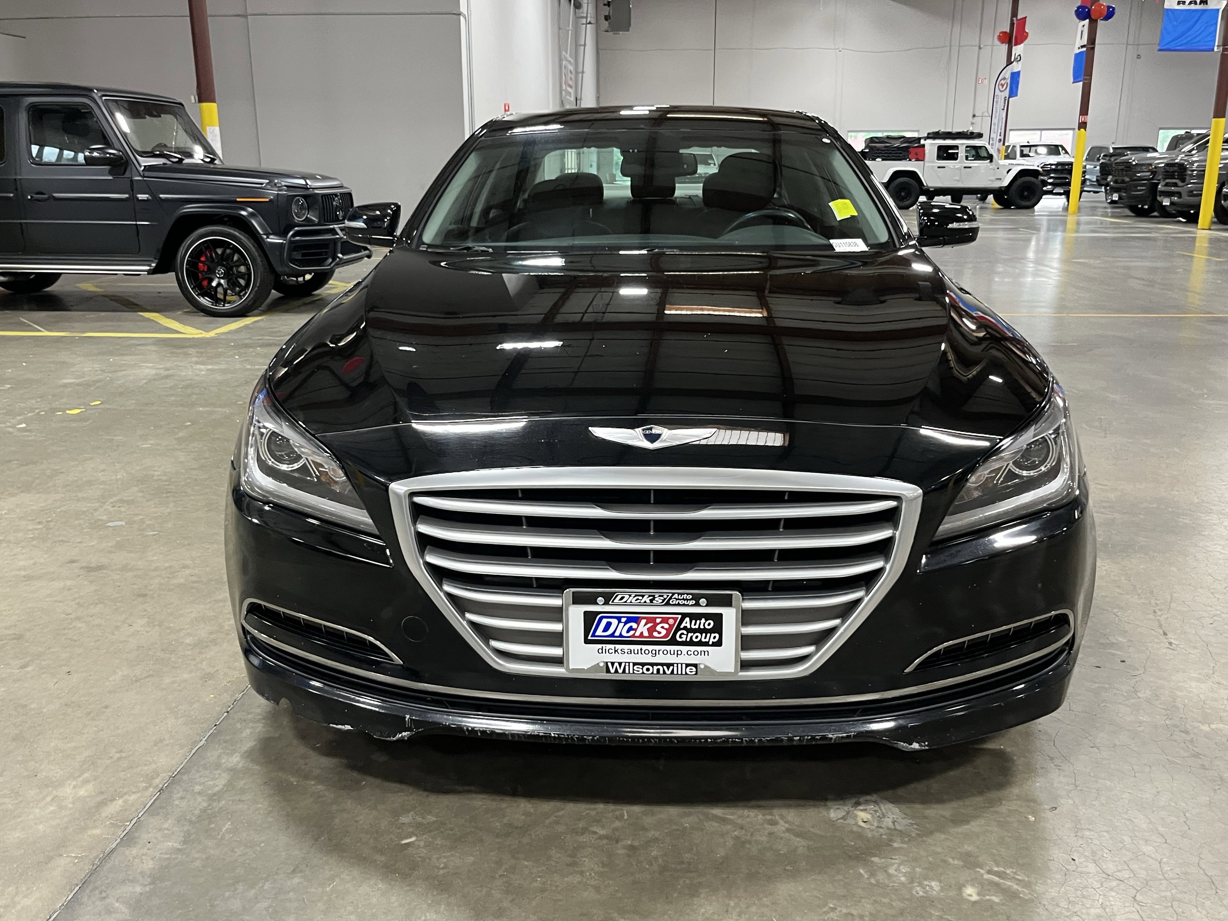 Used 2016 Hyundai Genesis 3.8 RWD image 8