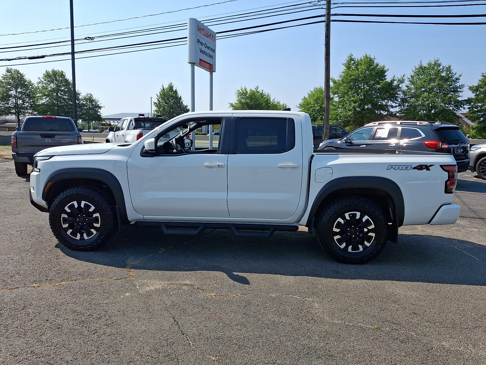Certified 2023 Nissan Frontier PRO-4X w/ Technology Package AWD/4WD image 4