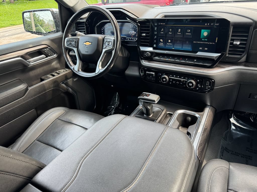 Used 2023 Chevrolet Silverado 1500 LTZ AWD/4WD image 23
