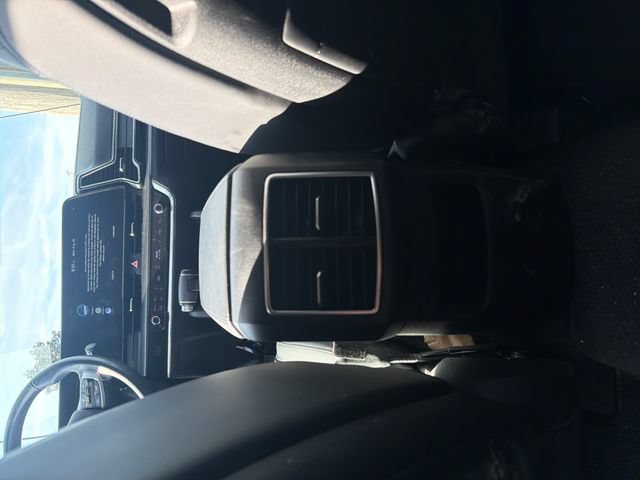 Used 2024 Kia Sportage EX AWD/4WD image 25