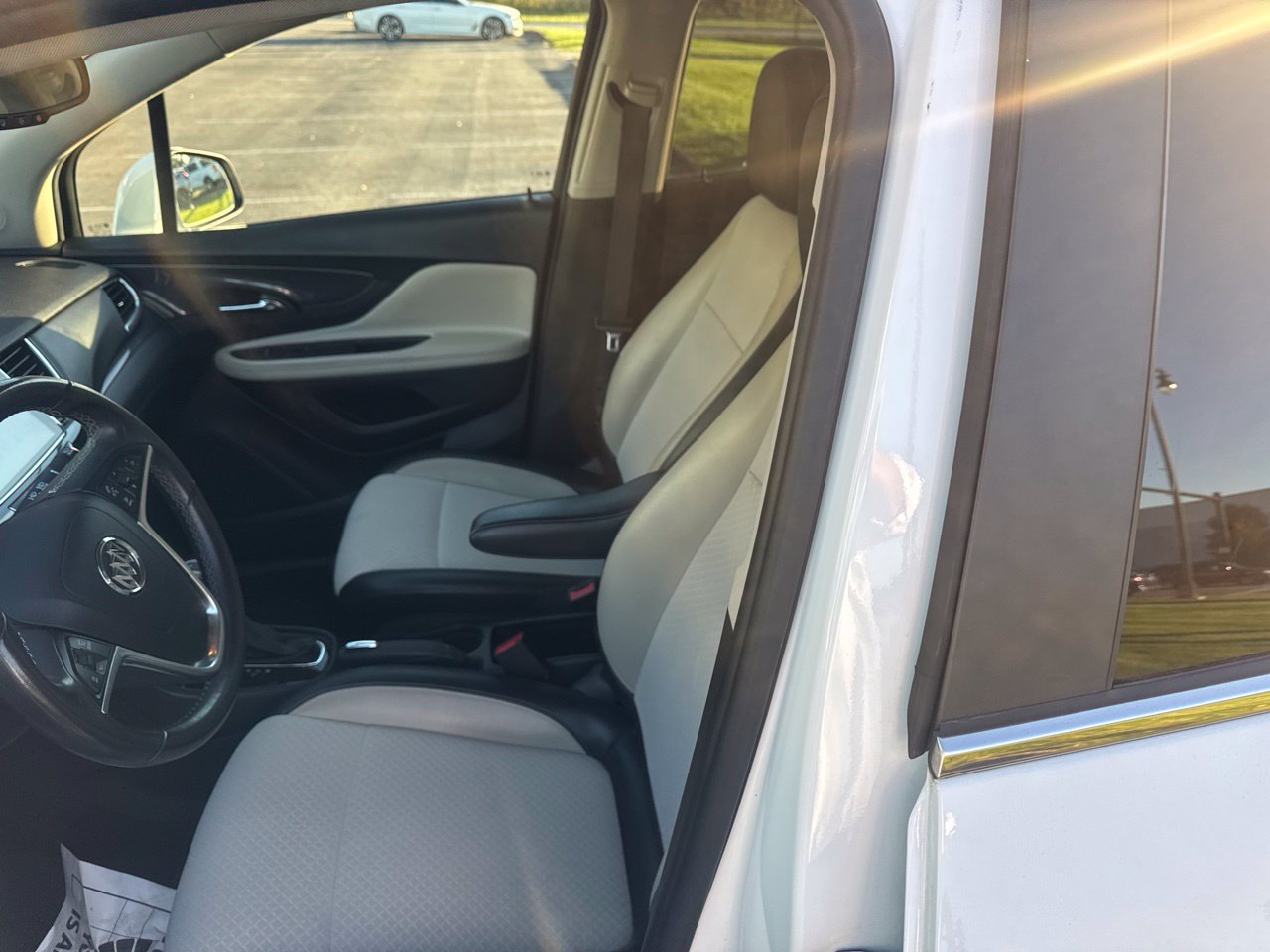Used 2020 Buick Encore Preferred FWD image 11