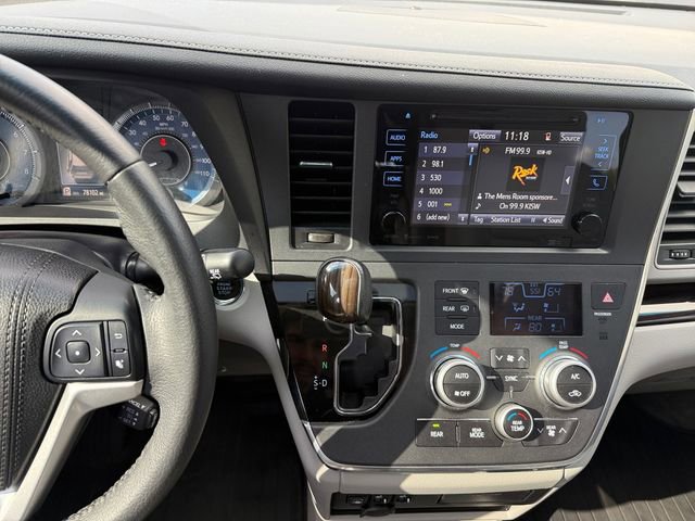 Used 2017 Toyota Sienna XLE w/ XLE Navigation Package AWD/4WD image 11