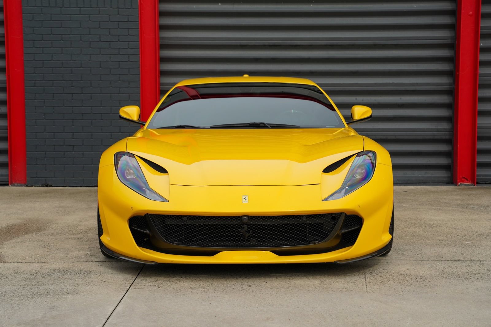 Used 2019 Ferrari 812 Superfast RWD image 5