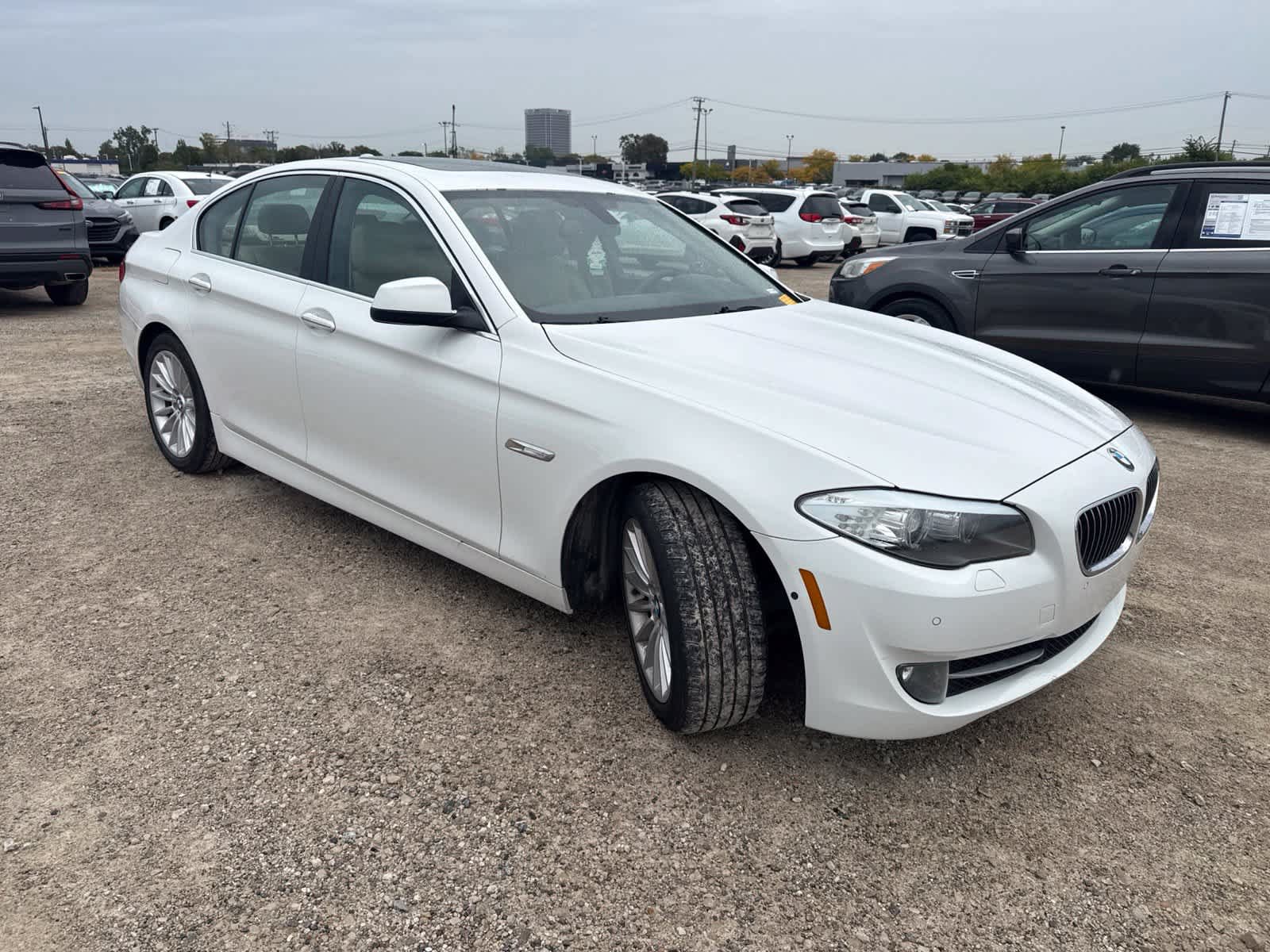 Used 2013 BMW 535i xDrive Sedan AWD/4WD image 4