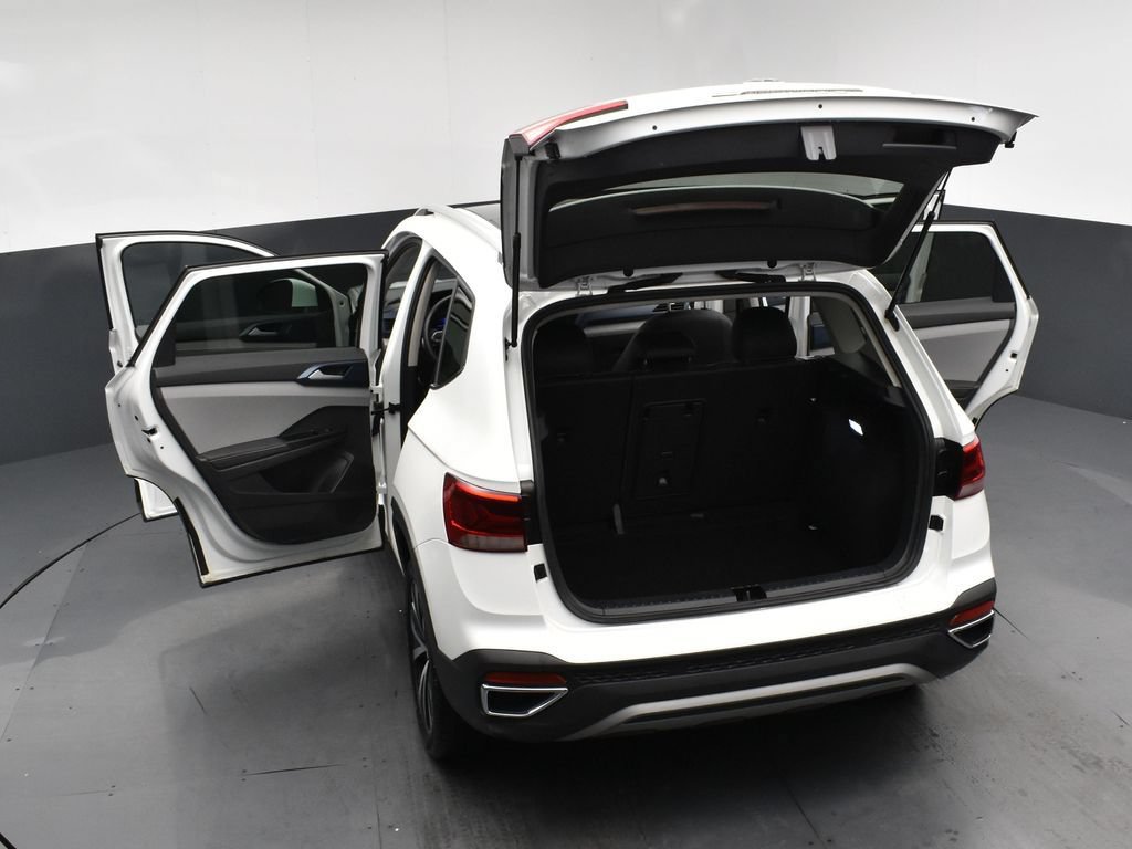 Used 2024 Volkswagen Taos SE FWD image 22