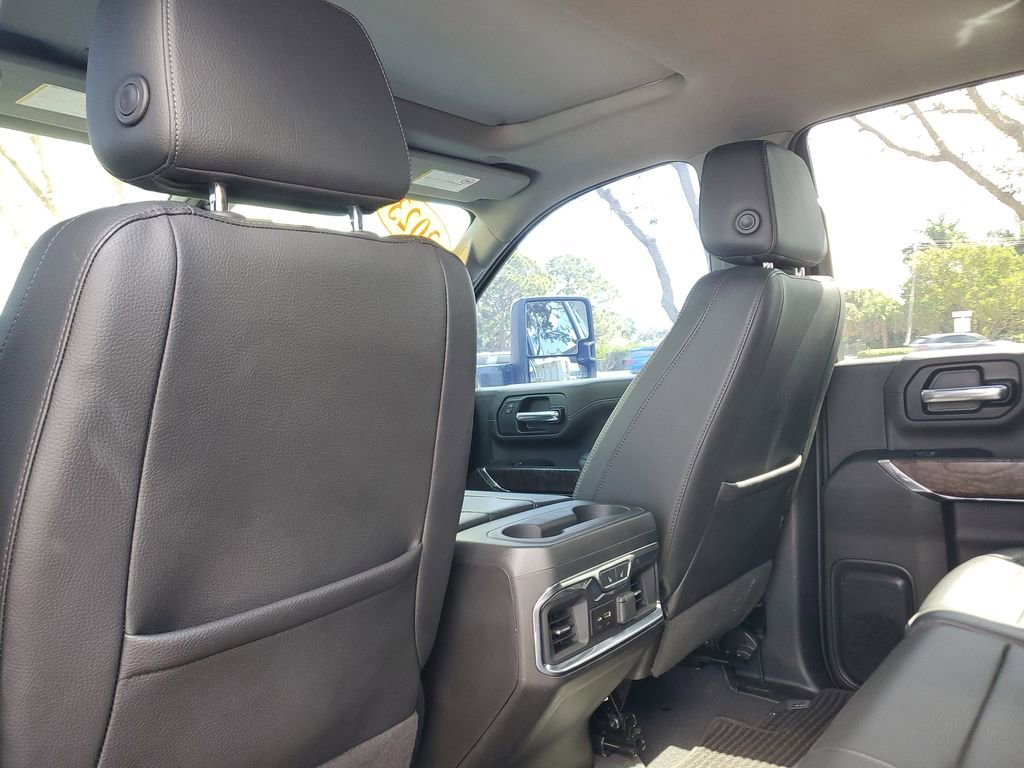 Certified 2023 GMC Sierra 2500 Denali w/ Denali Black Diamond Edition image 15