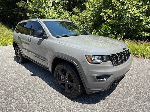 Used 2021 Jeep Grand Cherokee Freedom Edition AWD/4WD image 4