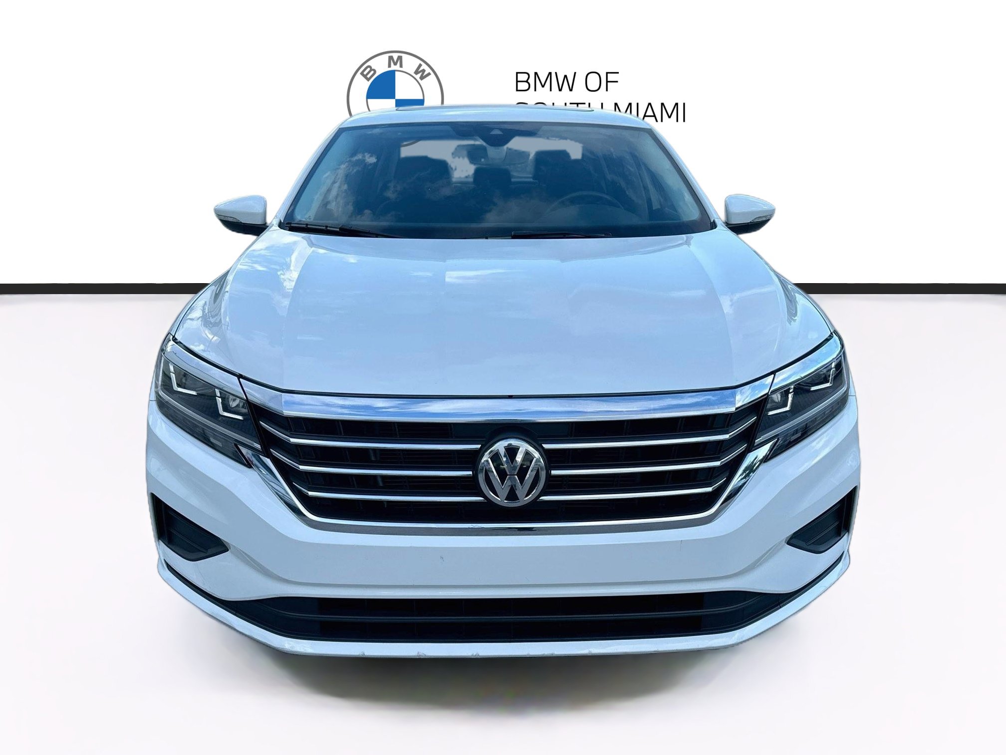 Used 2021 Volkswagen Passat 2.0T SE FWD image 2