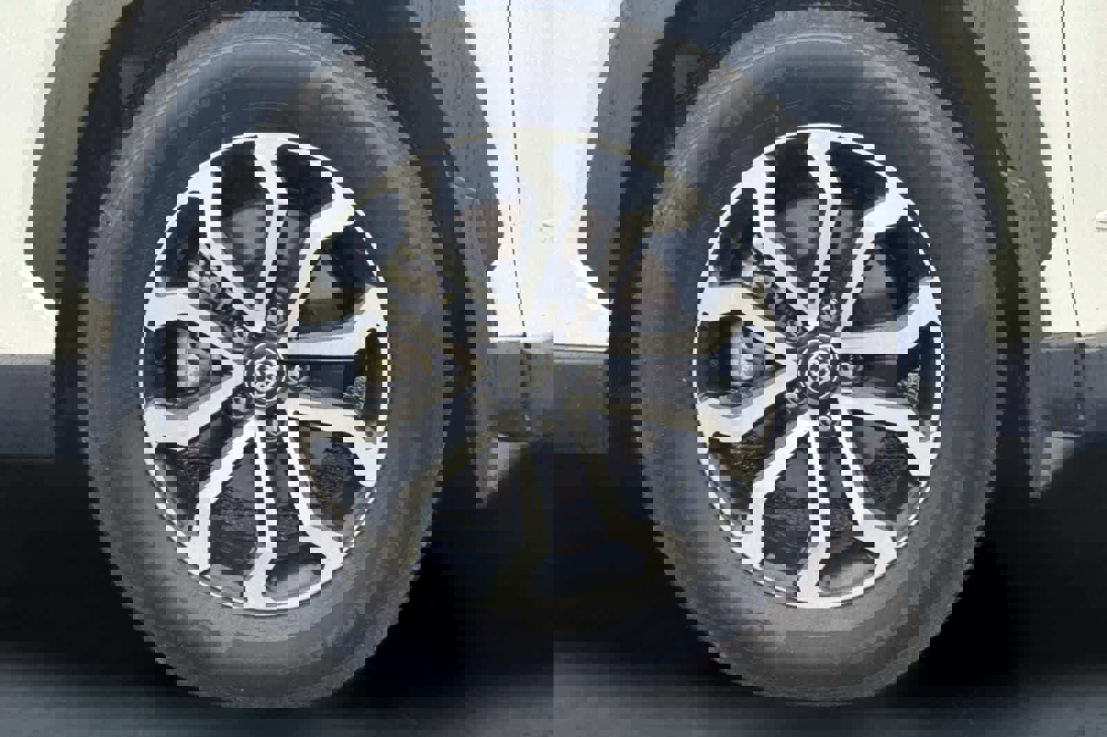 Used 2024 Toyota Corolla Cross SE AWD/4WD image 30