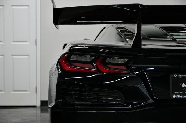Used 2026 Chevrolet Corvette ZR1 w/ ZR1 Carbon Fiber Aero Package RWD image 16