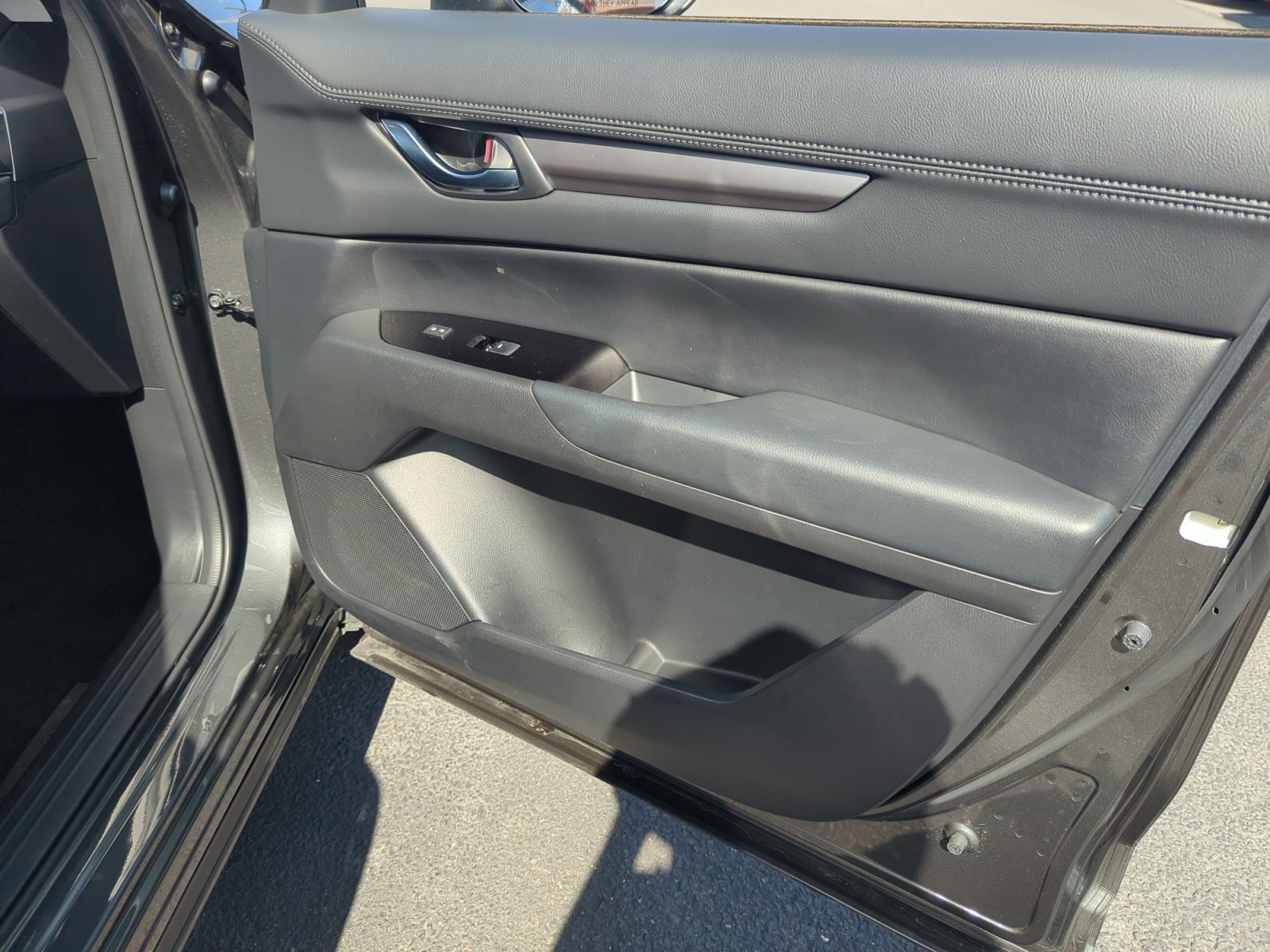 Used 2025 MAZDA CX-5 AWD 2.5 S w/ Preferred Package image 16