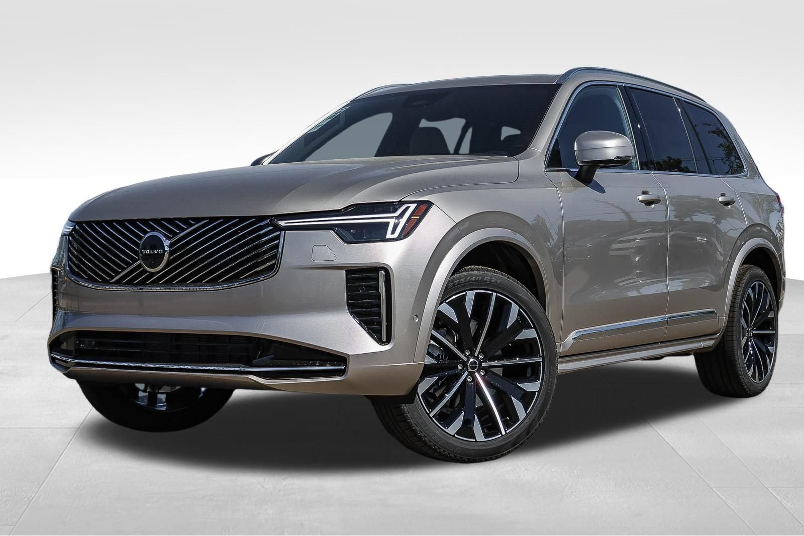 New 2026 Volvo XC90 B6 Plus w/ Protection Package