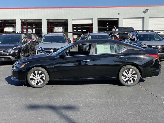 Used 2025 Nissan Altima 2.5 S image 2