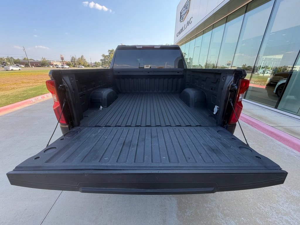 Used 2023 Chevrolet Silverado 1500 RST w/ Z71 Off-Road Package AWD/4WD image 11